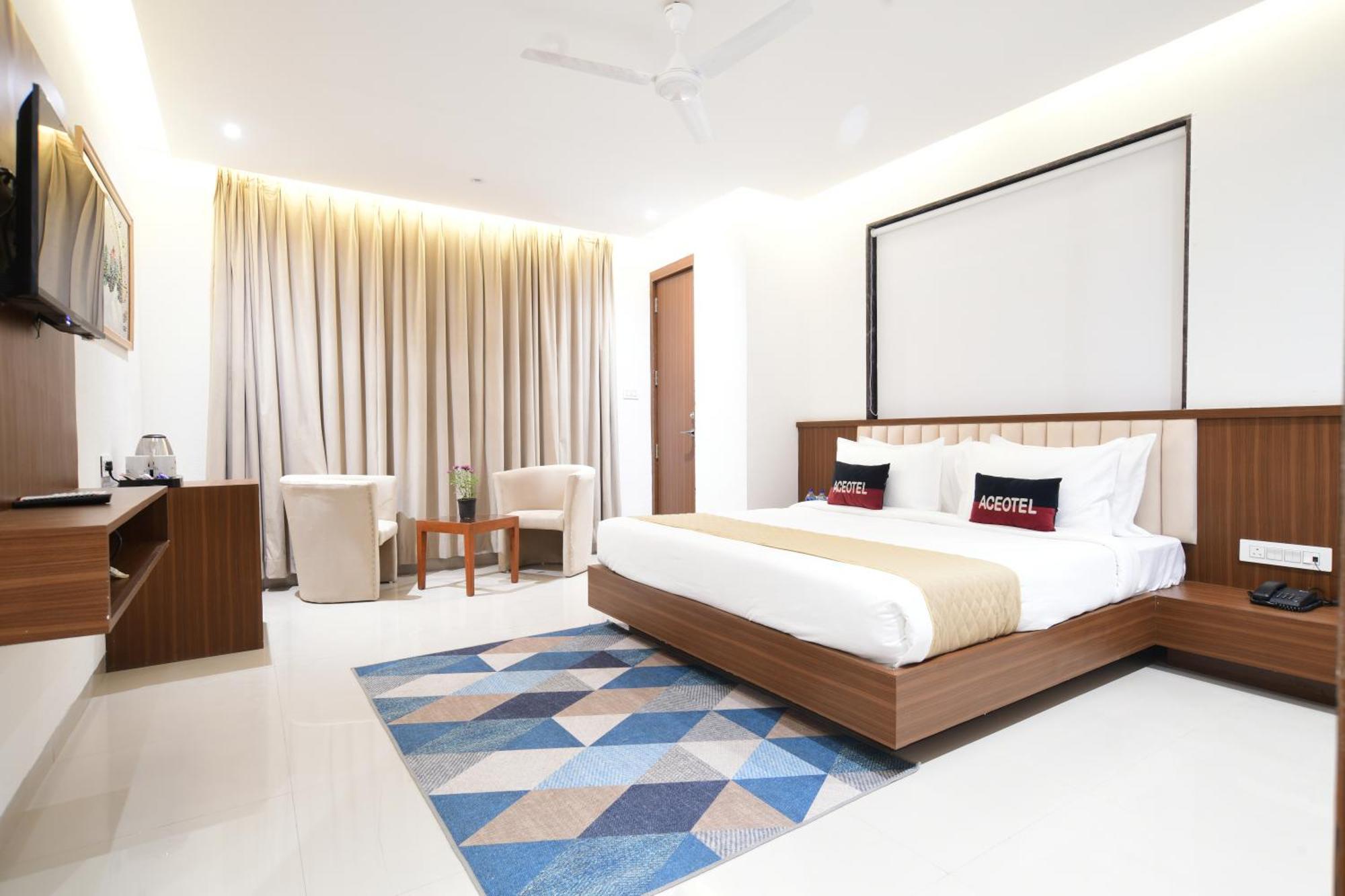 Aceotel Premier, Vijay Nagar Indore Ngoại thất bức ảnh
