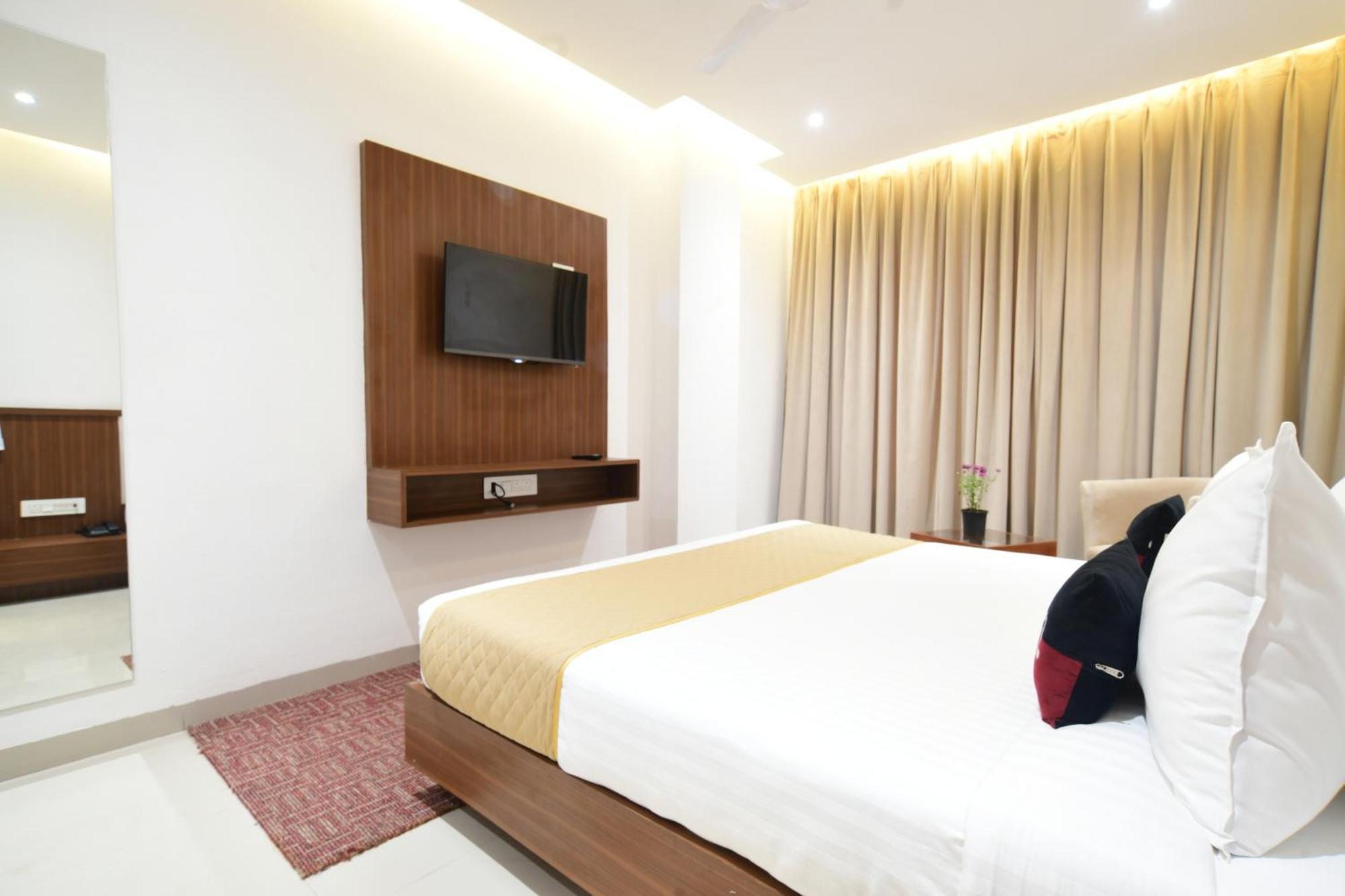 Aceotel Premier, Vijay Nagar Indore Ngoại thất bức ảnh